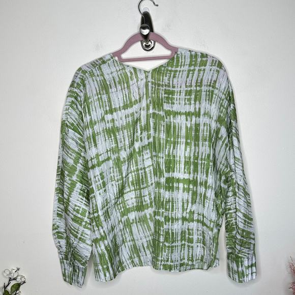 VINCE Tie Dye Long Sleeve Double V-Neck Silk Blouse Green {2C46} - Picture 4 of 7